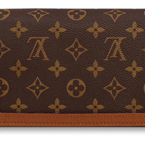 🔥LOUIS VUITTON🔥/Monogram  Canvas Dauphine Bumbag Bag/Gently Used/Box included - Picture 8 of 16